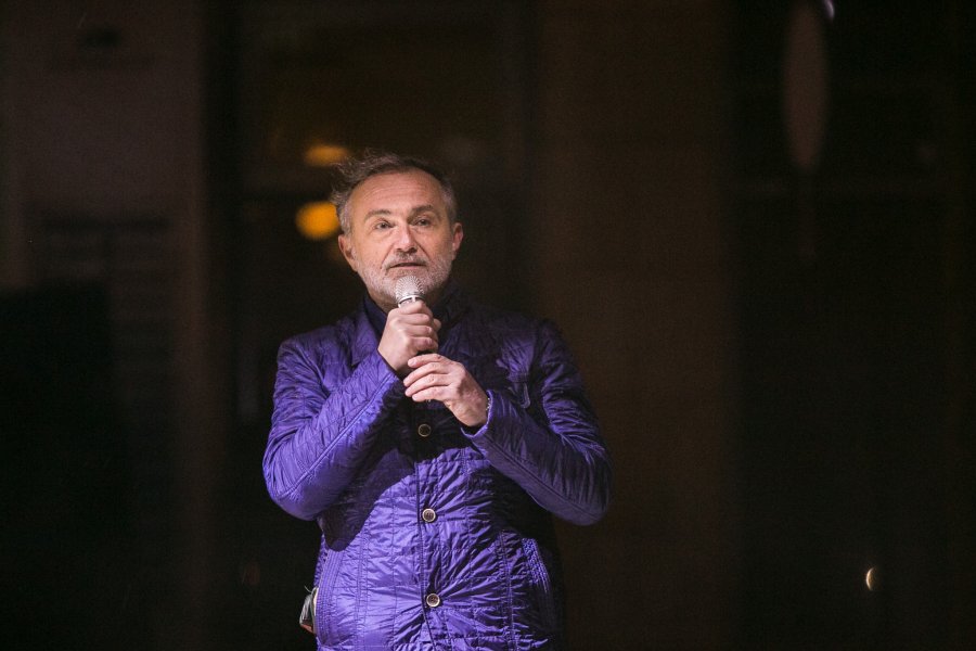 Prezydent Gdyni uroczyście uruchomił fontannę na Placu Kaszubskim