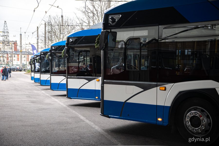 Sześć nowych trolejbus&oacute;w marki Solaris dla PKT w Gdyni (fot. Kamil Złoch)