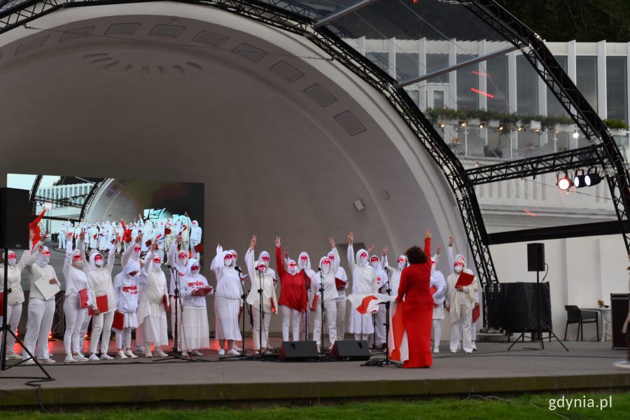 Koncert "Volnego Choru" w muszli koncertowej w Gdyni. Fot. Karolina Szypelt