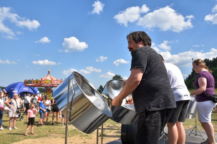 piknik z Ochotniczą Strażą Pożarną Wiczlino i sąsiedzką wymianą w tle na Chwarznie-Wiczlinie. /M.Urbaniak