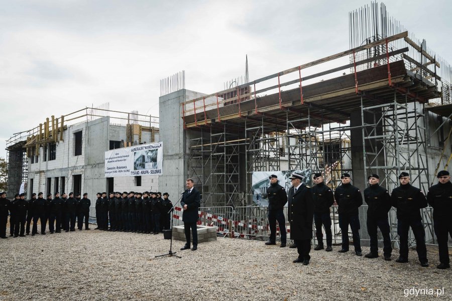 Ceremonia wmurowania kamienia węgielnego pod Akademickie Centrum Technologii Podwodnych na gdyńskim Oksywiu, fot. Kamil Złoch