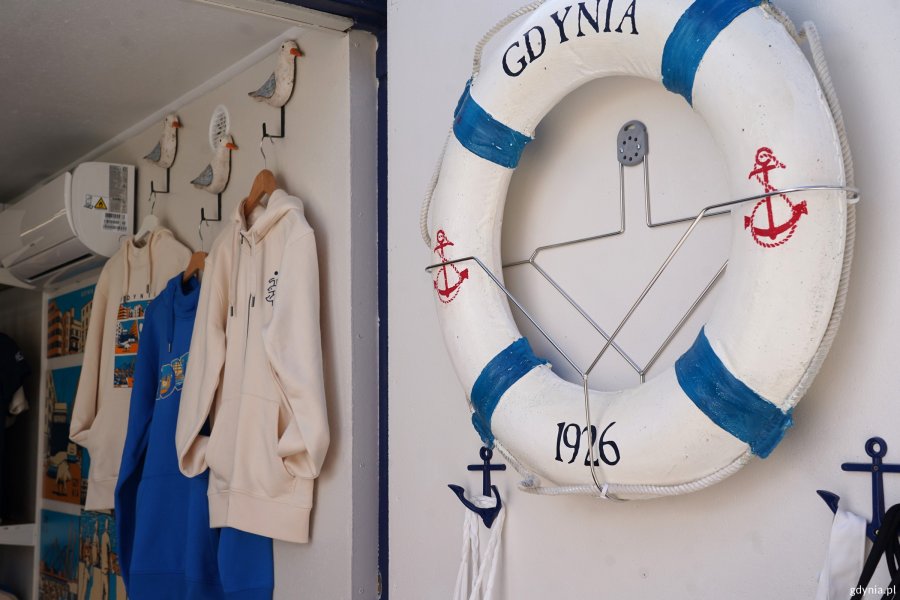 Koło ratunkowe z napisem Gdynia 1926