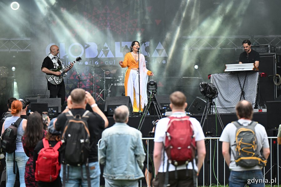 Kefaya i Elaha Soroor podczas występu na 20. edycji festiwalu Globaltica 