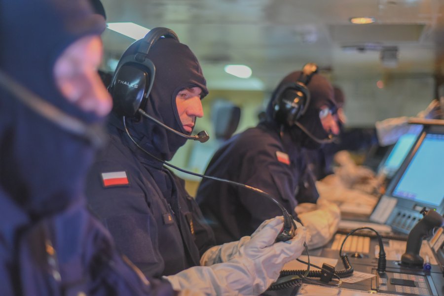 ORP „Grom” ćwiczy na wodach Zatoki Gdańskiej // fot. kmdr ppor. Radosław Pioch / 3.FO