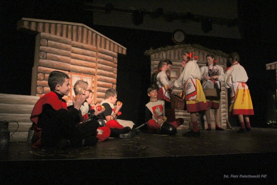 Spektakle w ramach Przeglądu Teatrów Amatorskich „Kurtyna”, fot. Piotr Kwiatkowski / kurtynamalykack.pl