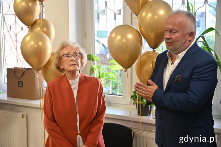 Na zdj. jubilatka Krystyna Cembrzyńska-Piłat i Krzysztof Jankowski