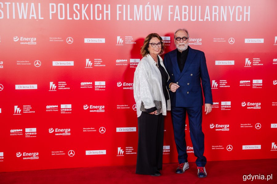 Z lewej Małgorzata Kidawa-Błońska, marszałek senatu RP. Ceremonia czerwonego dywanu poprzedzająca sobotnią galę 50. Festiwalu Polskich Filmów Fabularnych w Gdyni (fot. Karol Stańczak)