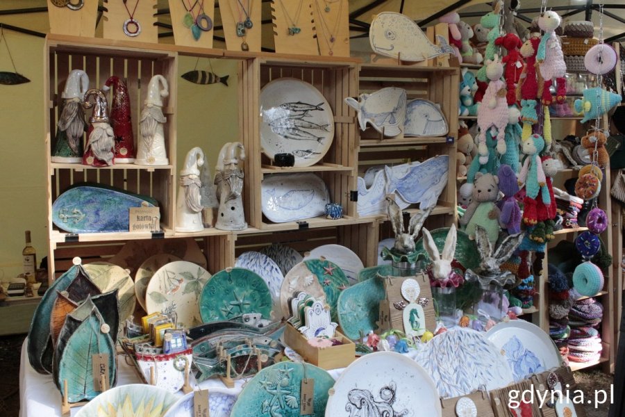 Stoisko z ceramiką