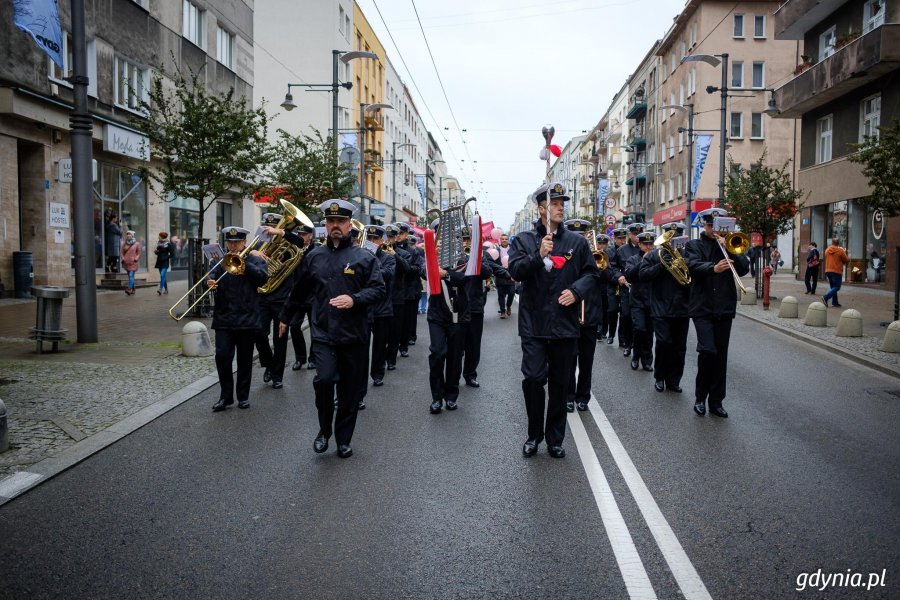 Marsz Różowej Wstążki // fot. Dawid Linkowski