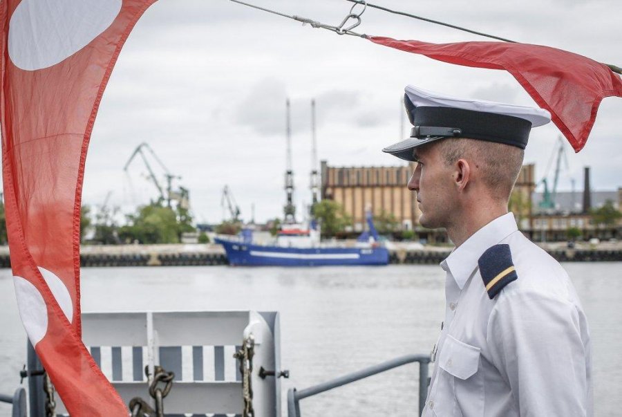ORP Mewa udostępniona została zwiedzającym z okazji 30. rocznicy wizyty Jana Pawła II w Gdyni.//fot. Dawid Linkowski