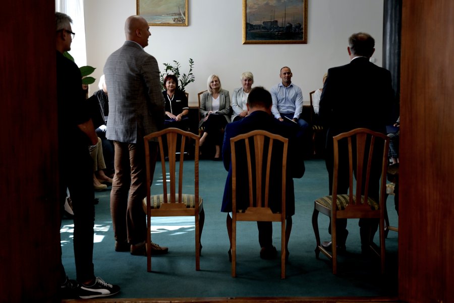 Uroczyste wręczenie nominacji dla kadry kierowniczej nowej struktury pionu skarbnika w Urzędzie Miasta Gdyni / fot. Paweł Marszałkowski