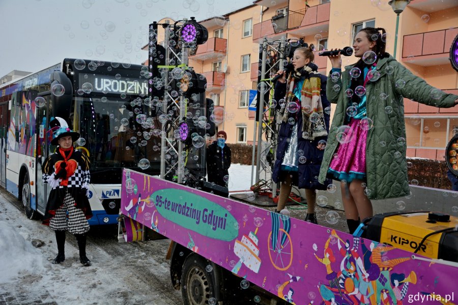 "Wielki przejazd po mieście" w ciągu dwóch dni odwiedzi wszystkie 21 dzielnic Gdyni // fot. Paweł Kukla