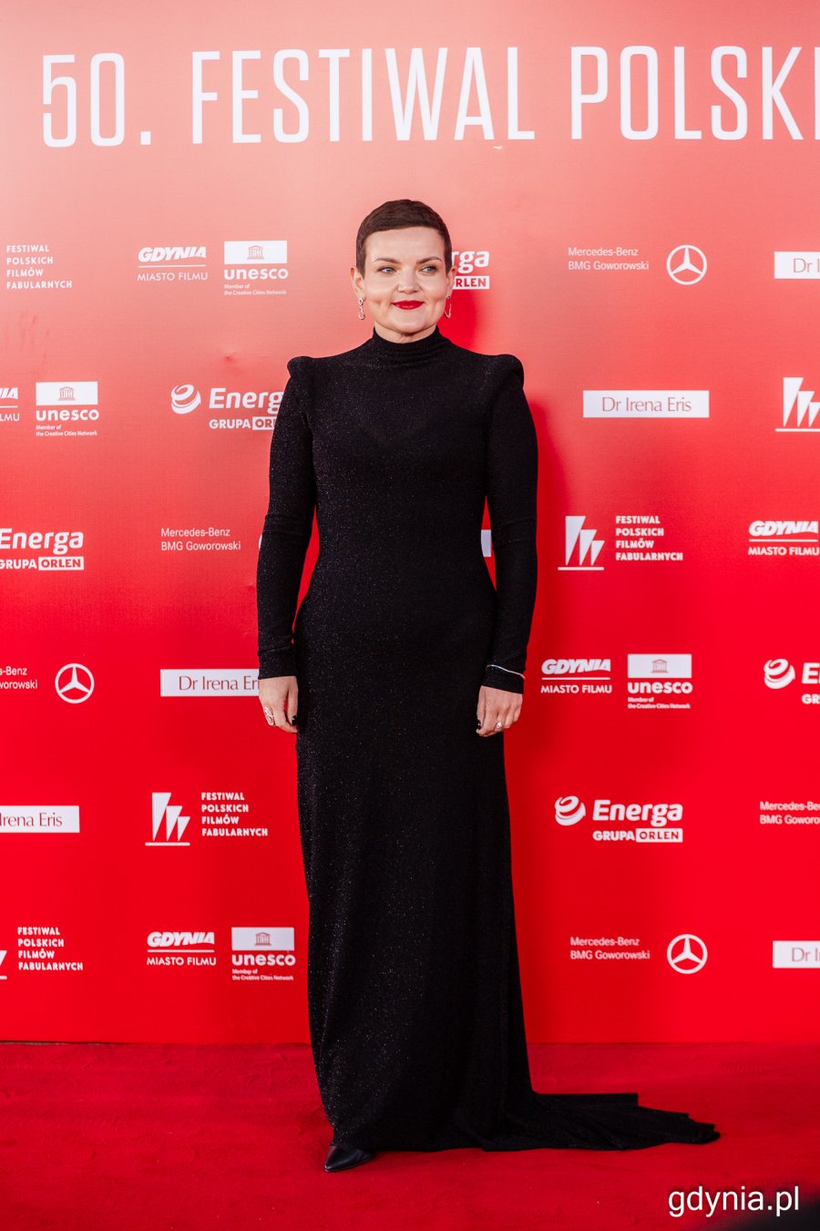 Ministra kultury i dziedzictwa narodowego Marta Cienkowska. Ceremonia czerwonego dywanu poprzedzająca sobotnią galę 50. Festiwalu Polskich Filmów Fabularnych w Gdyni (fot. Karol Stańczak)