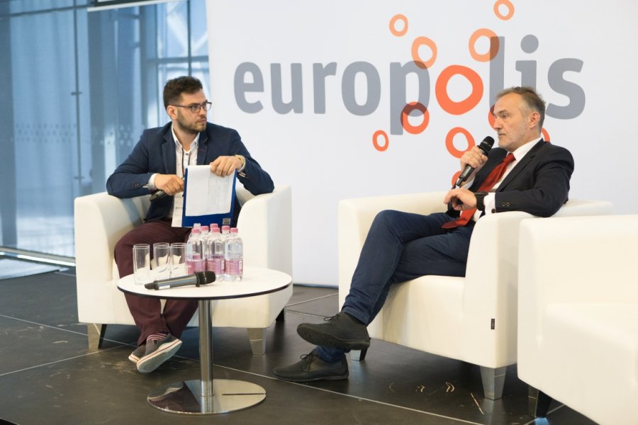 Wojciech Szczurek podczas panelu dyskusyjnego w trakcie konferencji Europolis 2017 w Centrum Nauki Kopernik w Warszawie // mat. prasowe