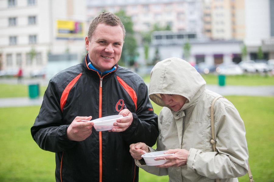 Akcja charytatywna pod hasłem „Gotuj się dla Mariusza” //fot. Karol Stańczak