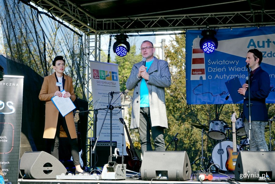 Obchody Światowego Dnia Wiedzy o Autyzmie w Gdyni, fot. Kamil Złoch