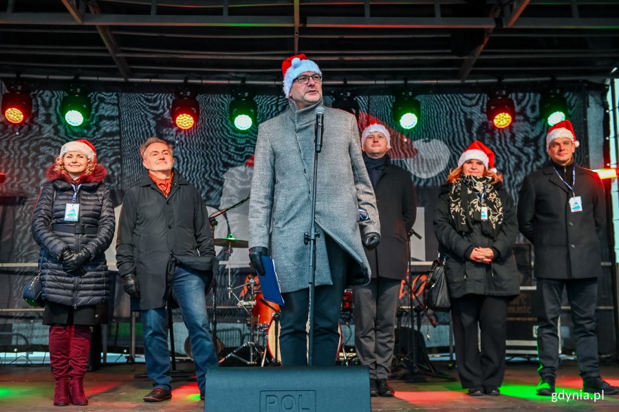 Mikołajki na Zamenhofa, przemawia wiceprezydent Michał Guć | 8.12.2019 | fot. Jacek Klejment 