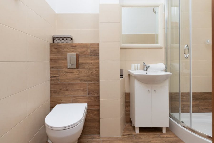 Apartament Abrahama 58, widok na łazienke