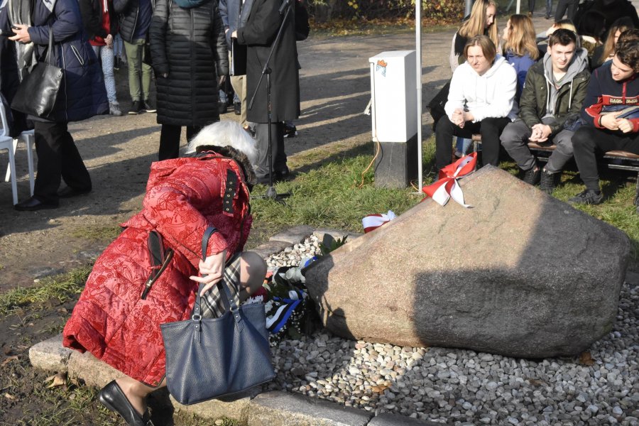 Odsłonięcie epitafium Witolda Kukowskiego w Kolibkach // fot. Lechosław Dzierżak