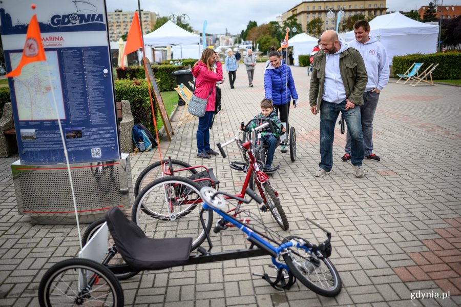 Dzień Elektromobilności w Gdyni // fot. Dawid Linkowski