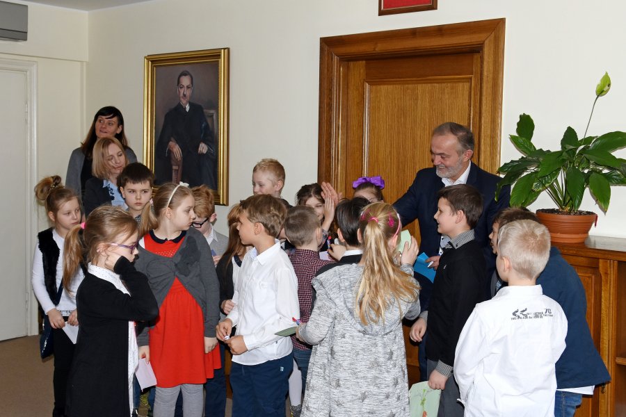 Uczniowie odwiedzili prezydenta Gdyni Wojciecha Szczurka, fot. Michał Kowalski