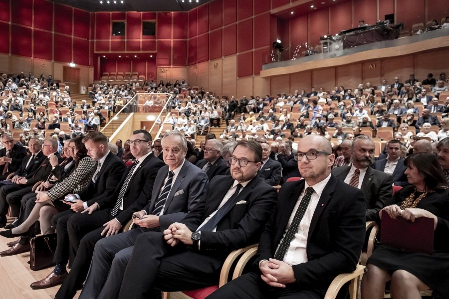 Uczestnicy obchodów Dnia Budowlanych 2019 w Filharmonii Bałtyckiej // fot. Krzysztof Mystkowski