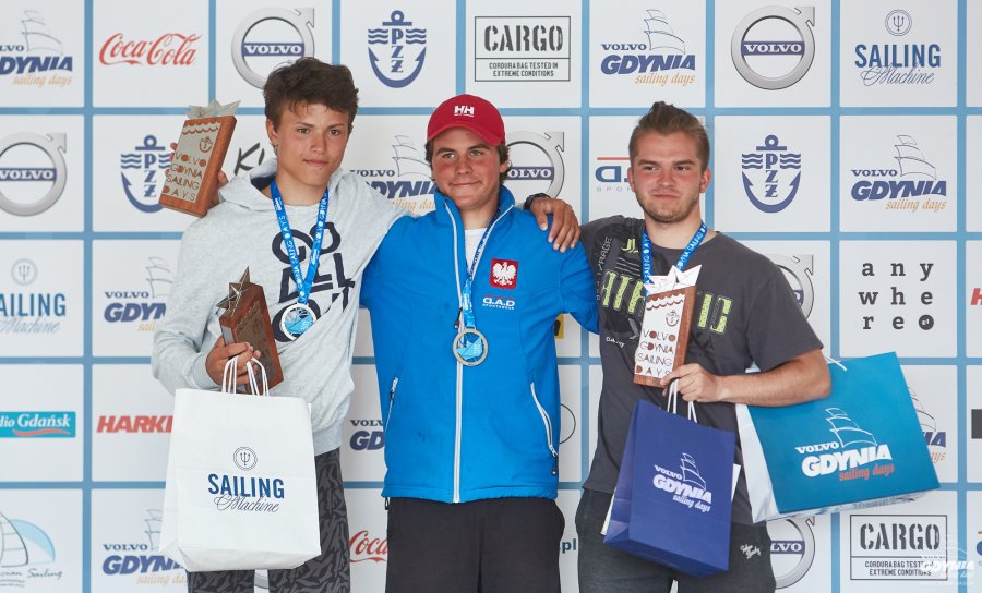 Triumfatorzy zawodów mogą liczyć na medale oraz nagrody rzeczowe / fot. Robert Hajduk