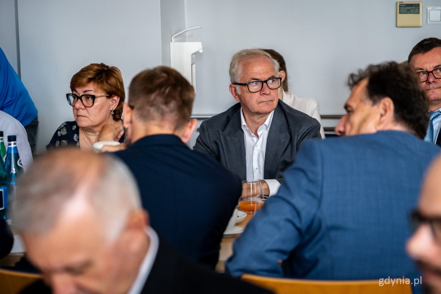 Posiedzenie sejmowej Komisji Infrastruktury w Porcie Gdynia – senator Sławomir Rybicki (fot. Kamil Złoch)