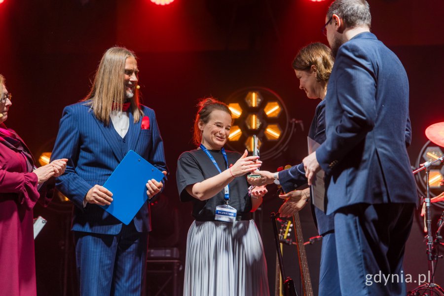 Gala finałowa X edycji Przeglądu Teatrów Amatorskich „Kurtyna” w gdyńskim Małym Kacku (fot. Paweł Budziński)