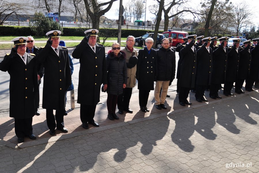 W uroczystościach wzięli udział: przewodnicząca gdyńskiej Rady Miasta Joanna Zielińska, wiceprzewodniczący Rady Miasta Gdyni Andrzej Bień oraz radni miasta Elżbieta Sierżęga i Zenon Roda // fot. Paweł Kukla