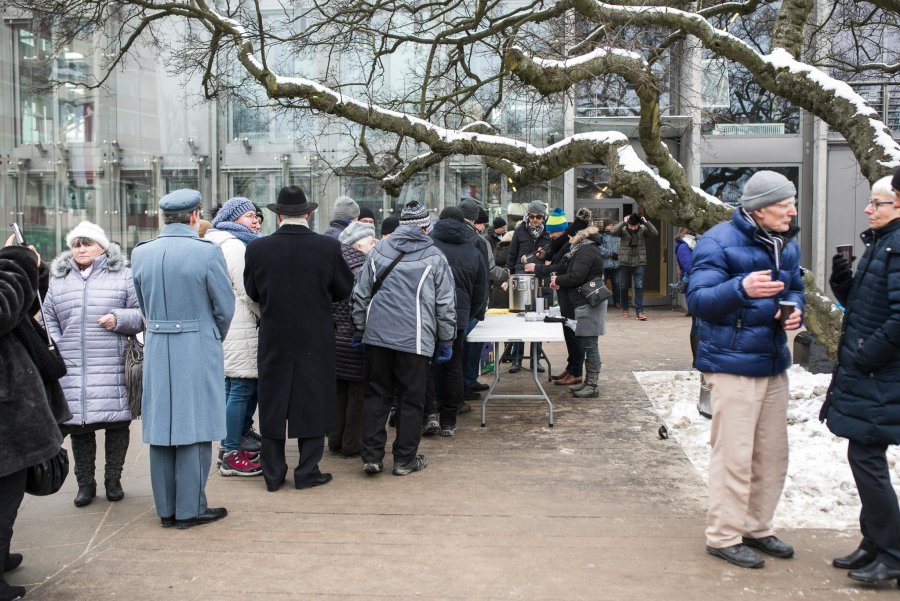 Urodzinowy toast gorącą czekoladą // fot. Karol Stańczak