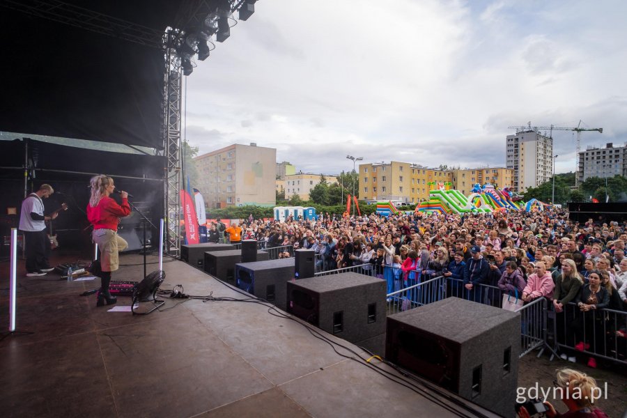 Koncert Sarsy przyciągnął tłumy fan&oacute;w jej tw&oacute;rczości