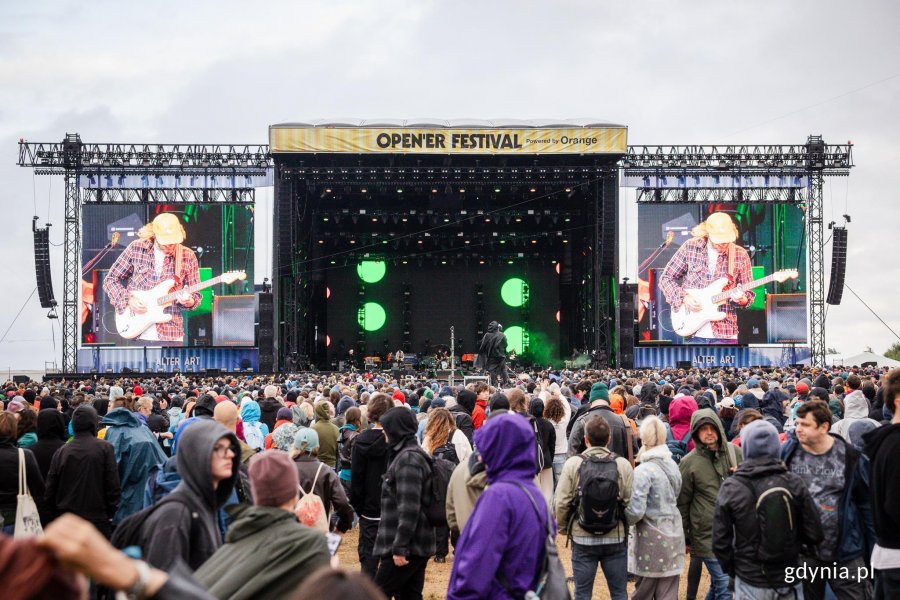 Grupa Slowdive podczas koncertu na Open'erze 
