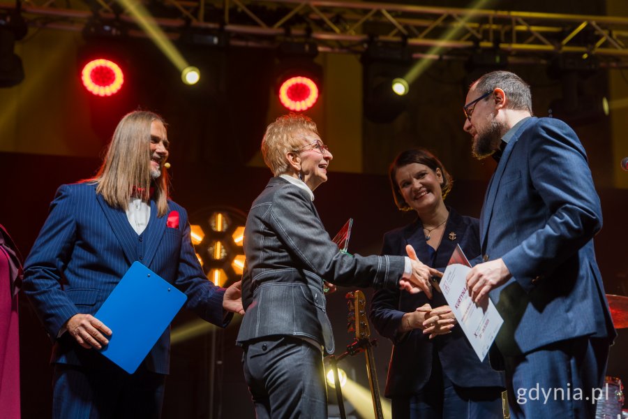 Gala finałowa X edycji Przeglądu Teatrów Amatorskich „Kurtyna” w gdyńskim Małym Kacku (fot. Paweł Budziński)
