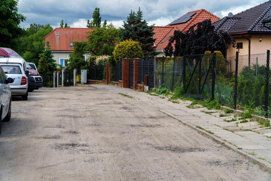 Ulica Makowskiego w roku 2020, przez przebudową // arch. Laboratorium Innowacji Społecznych