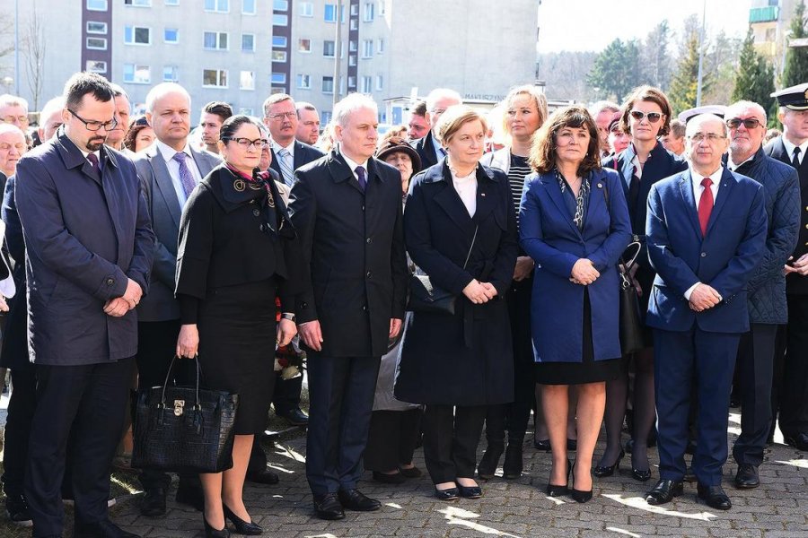 Społeczne obchody 8. rocznicy katastrofy smoleńskiej // fot. Michał Puszczewicz