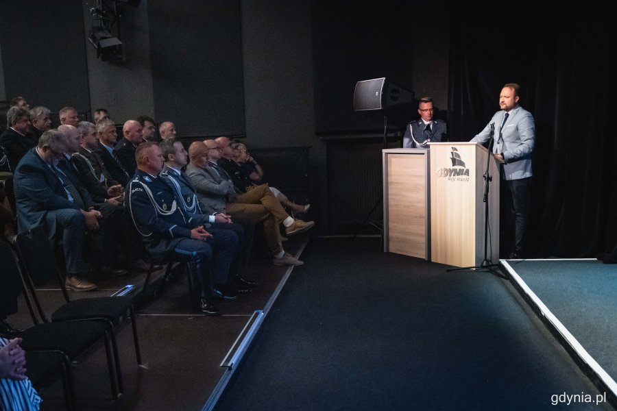 Święto Policji w Konsulacie Kultury w Gdyni - wiceprezydent Gdyni ds. rozwoju, Marek Łucyk, fot. Kamil Złoch