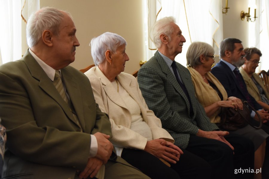 Pamiątkowe Medale za Długoletnie Pożycie Małżeńskie z rąk prezydenta Gdyni Wojciecha Szczurka odebrały kolejne gdyńskie pary // fot. Paweł Kukla