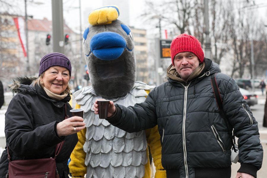 Urodzinowy toast gorącą czekoladą // fot. Karol Stańczak