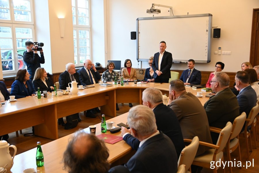 Uczestnicy spotkania w Pomorskim Urzędzie Wojewódzkim w Gdańsku