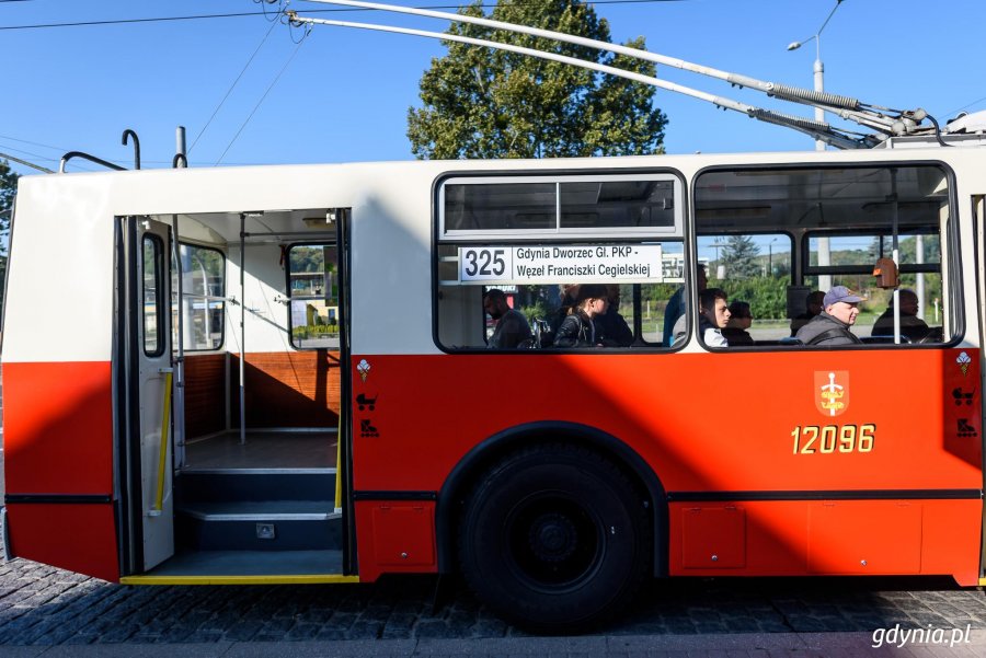 Podróż sentymentalna linią 325, fot. Dawid Linkowski