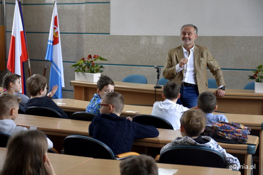 Prezydent Gdyni Wojciech Szczurek został zapytany m.in. o swoje hobby /fot. Paweł Kukla