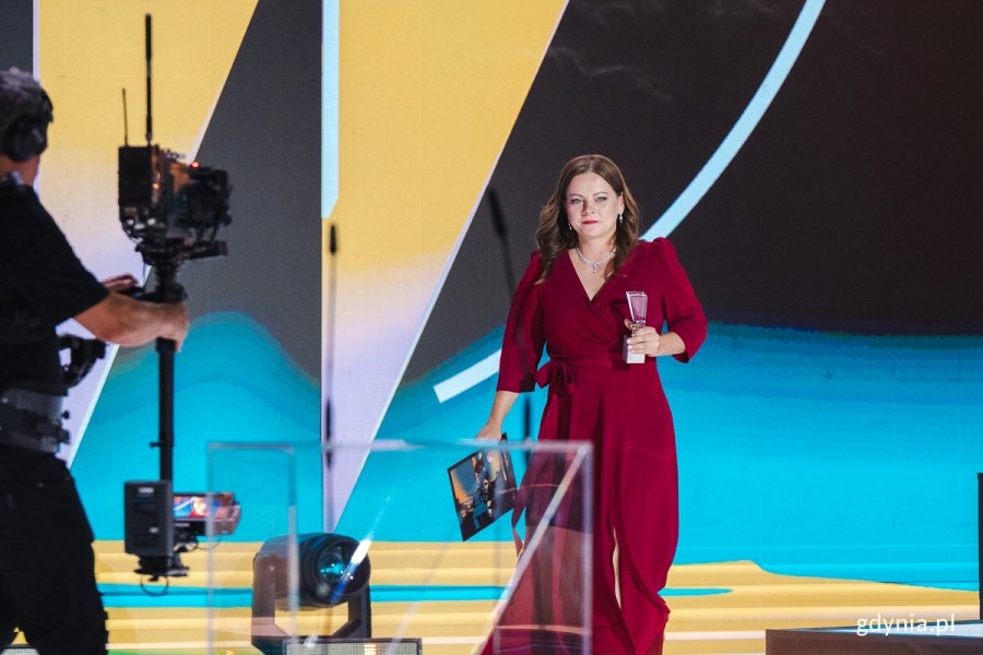 Prezydent Aleksandra Kosiorek wręczyła nagrodę za profesjonalny debiut aktorski
