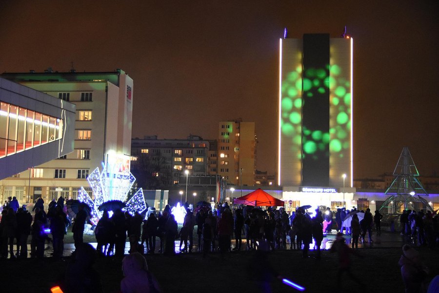 Iluminacje na placu Grunwaldzkim // fot. Michał Puszczewicz
