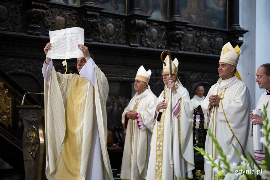 Uroczystość święcenia biskupiego księdza Piotra Przyborka.