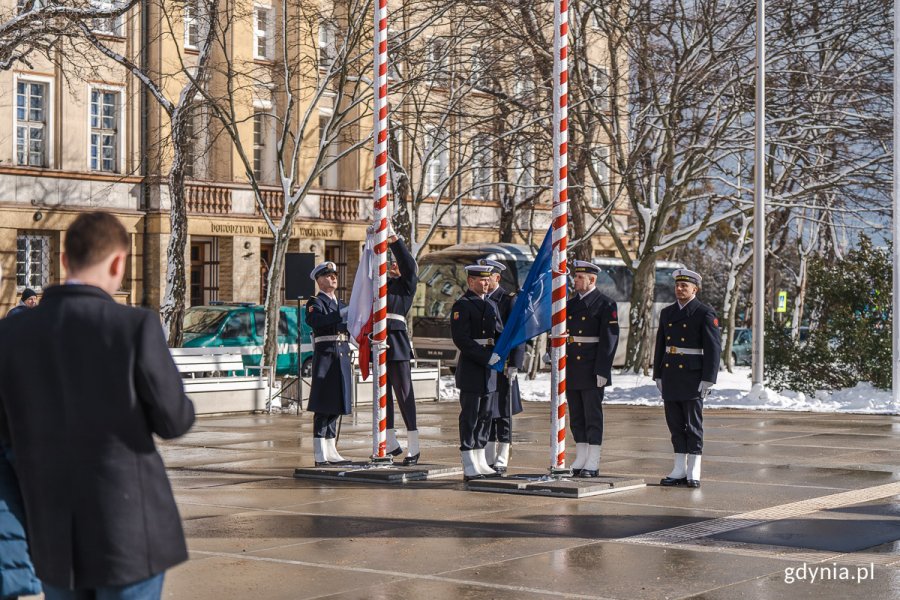 Uroczystości przy Pomniku Polski Morskiej w Gdyni z okazji 24. rocznicy przystąpienia Polski do NATO, fot. M. Dietrich