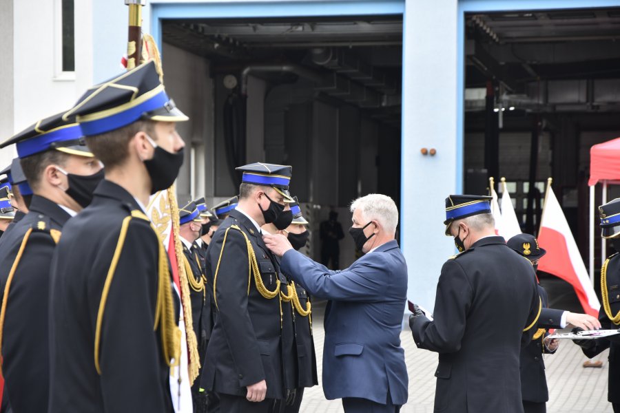 Oficjalne obchody Dnia Strażaka w Gdyni w Jednostce Ratowniczo-Gaśniczej nr 2. Fot. Magda Śliżewska