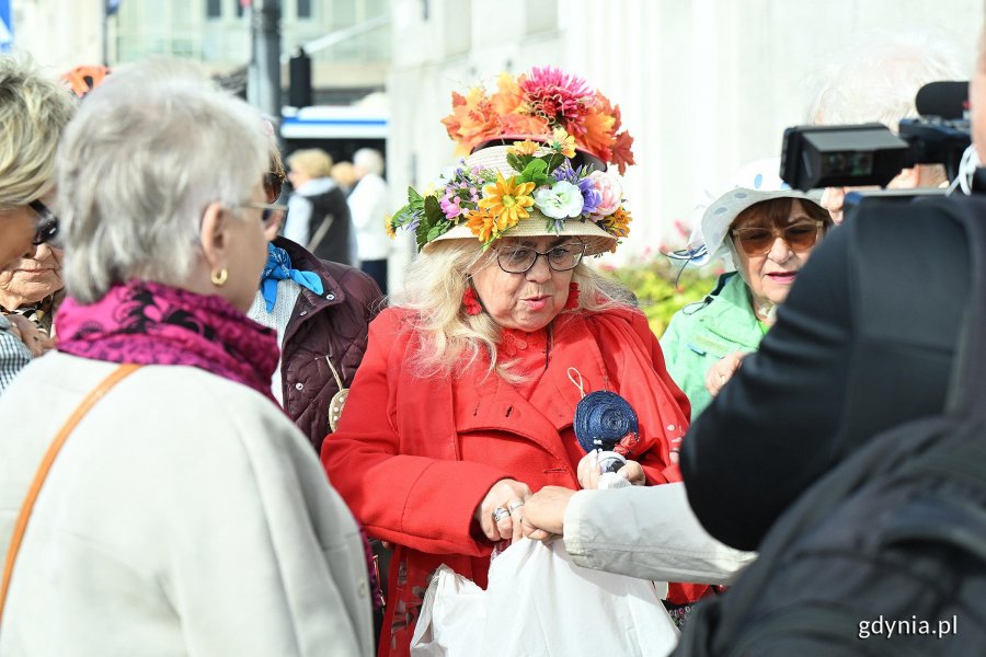 Przemarsz Senior&oacute;w w Gdyni