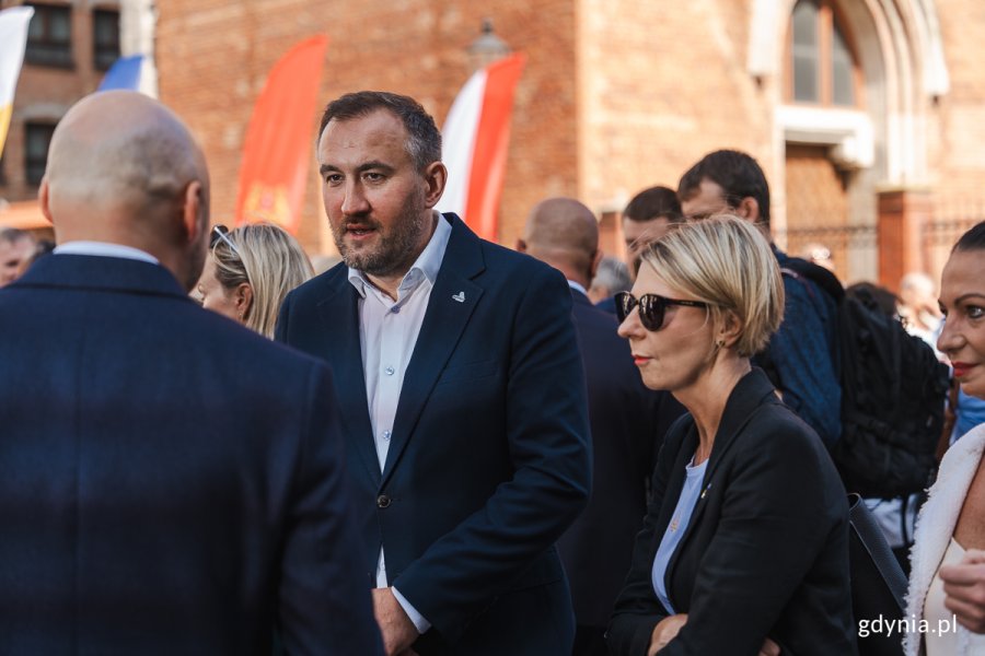 Tomasz Augustyniak, wiceprezydent Gdyni podczas odsłonięcia pomnika Lecha Bądkowskiego w Gdańsku (fot. Magdalena Starnawska)