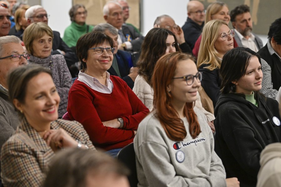 Uczestnicy spotkania w ramach 88. Salonu Młodopolskiego im. Arama Rybickiego // fot. Jerzy Bartkowski/Fundacja im. Arkadiusza Rybickiego 